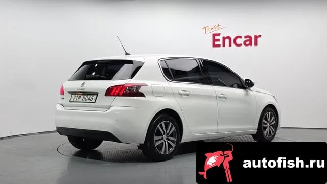 Peugeot 308 308 second generation 2018 года - вид 2
