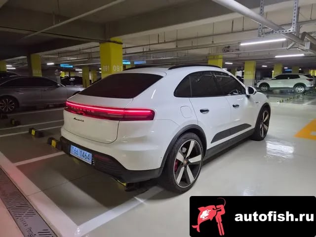 Porsche Macan Makan EV 2025 года - вид 2