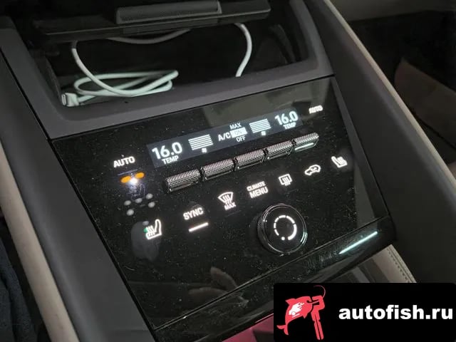 Porsche Macan Makan EV 2025 года - похожие автомобили