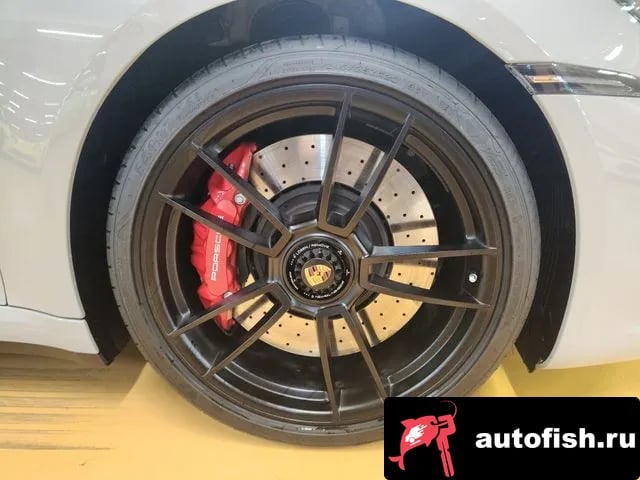 Porsche 911 911 (992) 2023 года - вид 4