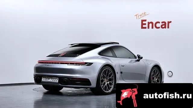 Porsche 911 911 (992) 2020 года - вид 2