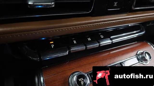 Lincoln Aviator Aviator 2nd generation 2021 года - похожие автомобили