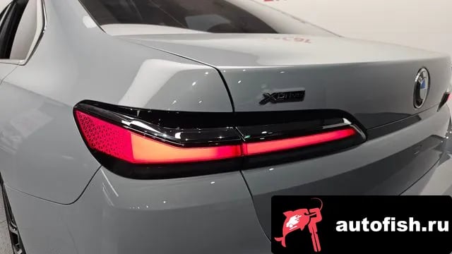 BMW 7-Series 7 Series (G70) 2025 года - похожие автомобили