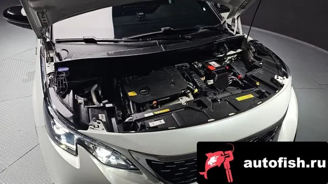 Peugeot 3008 3008 second generation 2019 года - вид 6