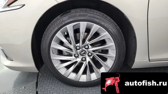 Lexus ES ES300h 7th generation 2018 года - вид 5