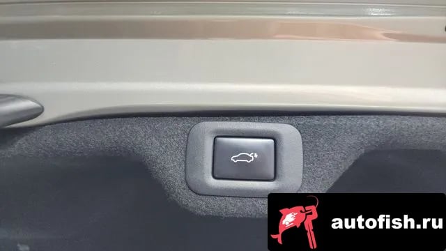 Lexus ES ES300h 7th generation 2018 года - похожие автомобили