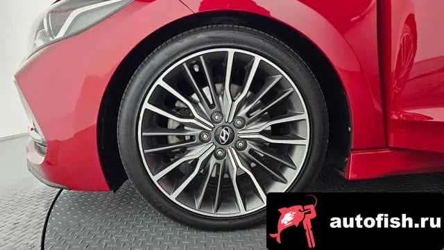 Hyundai AVANTE Avante AD 2018 года - вид 5