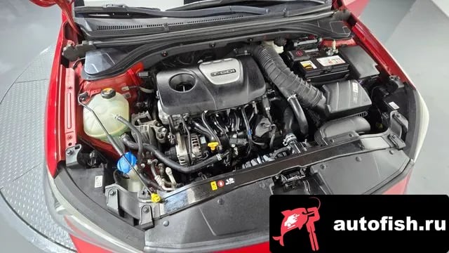 Hyundai AVANTE Avante AD 2018 года - вид 6