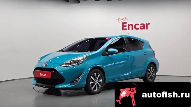 Toyota Prius Prius C 2018 года - вид 1
