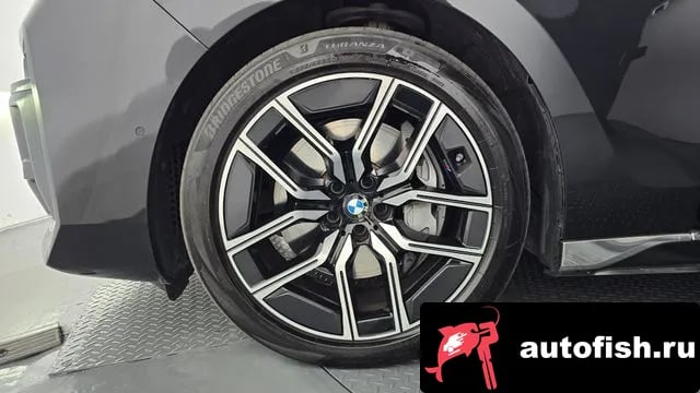BMW 7-Series 7 Series (G70) 2024 года - вид 5