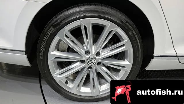 Volkswagen Passat Passat GT (B8) 2018 года - вид 5