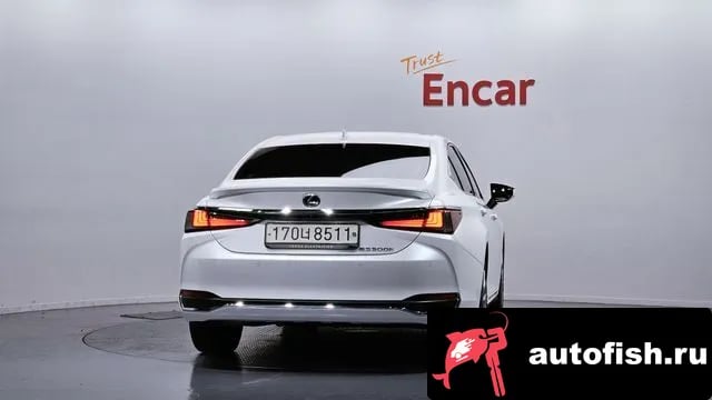 Lexus ES ES300h 7th generation 2023 года - вид 4
