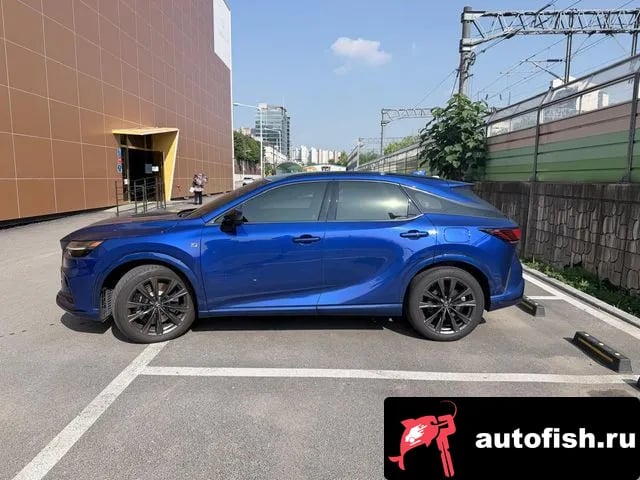 Lexus RX RX500h 5th generation 2023 года - вид 2