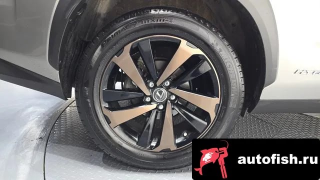 Lexus NX NX300h 2018 года - вид 4