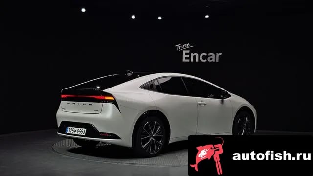Toyota Prius Prius 5th Generation 2025 года - вид 2