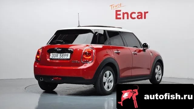 Mini Cooper Cooper D 2018 года - вид 2
