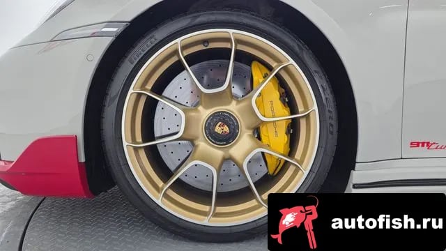 Porsche 911 911 (992) 2022 года - вид 5