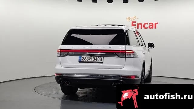 Lincoln Aviator Aviator 2nd generation 2022 года - вид 4