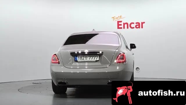 Rolls-Royce Ghost Ghost 2nd Generation 2020 года - вид 4