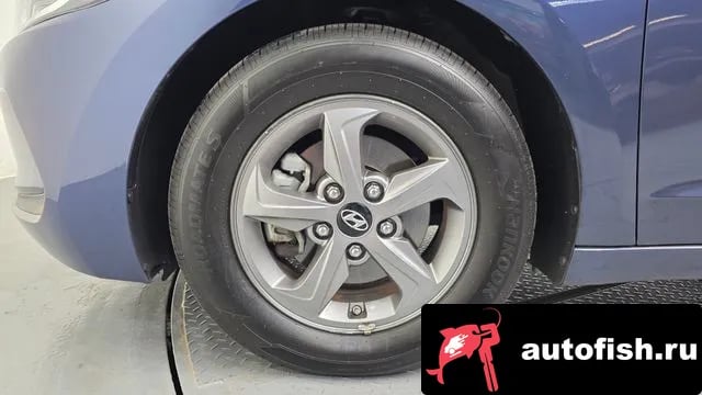 Hyundai AVANTE Avante AD 2018 года - вид 5