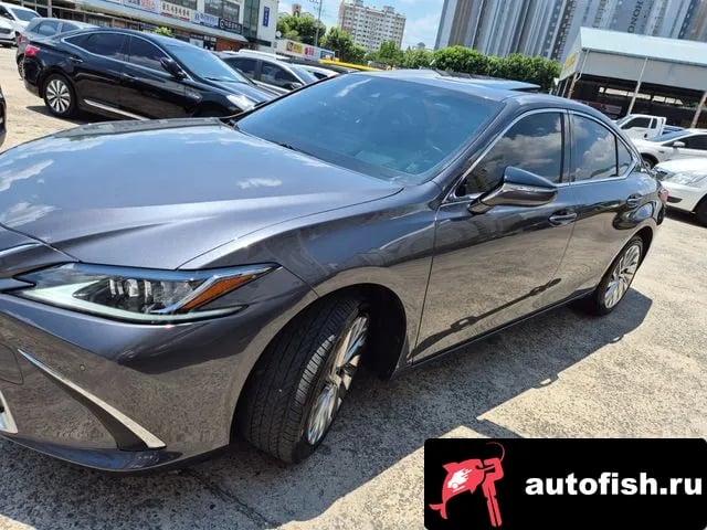 Lexus ES ES300h 7th generation 2023 года - вид 3