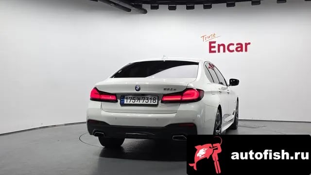BMW 5-Series 5 Series (G30) 2023 года - вид 4
