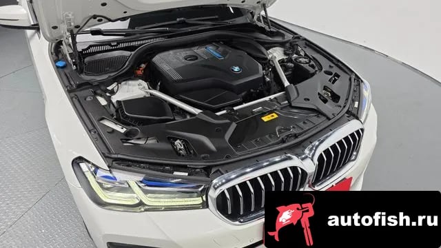 BMW 5-Series 5 Series (G30) 2023 года - вид 6