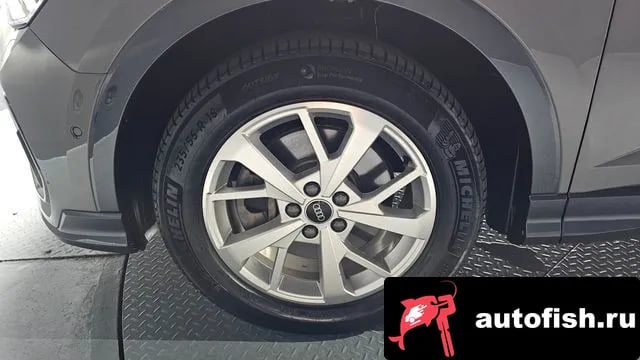 Audi Q3 Q3 (F3) 2023 года - вид 5