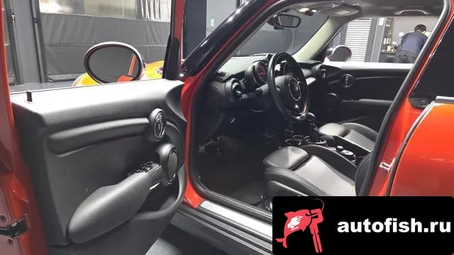 Mini Cooper Cooper 2018 года - похожие автомобили