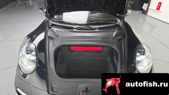 Porsche 911 911 (992) 2022 года - вид 6