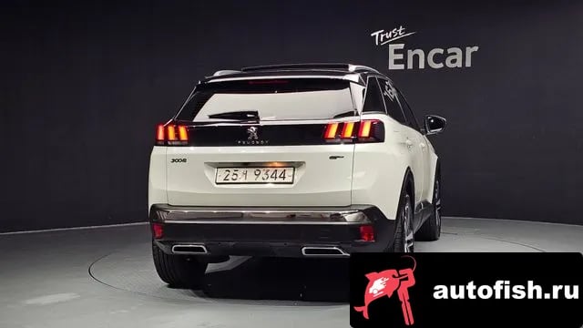 Peugeot 3008 3008 second generation 2018 года - вид 4