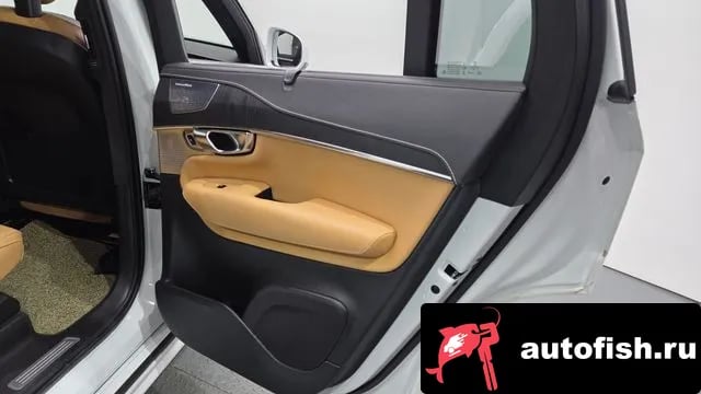 Volvo XC90 XC90 second Generation 2021 года - похожие автомобили