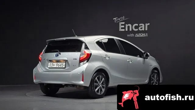 Toyota Prius Prius C 2019 года - вид 2
