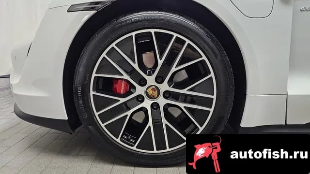 Porsche Taycan Taikan 2021 года - вид 5