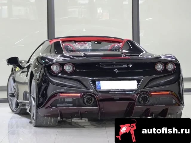 Ferrari F8 F8 Spider 2021 года - вид 3