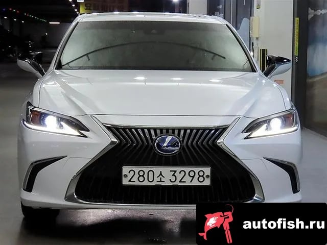Lexus ES ES300h 7th generation 2021 года - вид 2