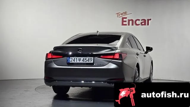 Lexus ES ES300h 7th generation 2024 года - вид 4