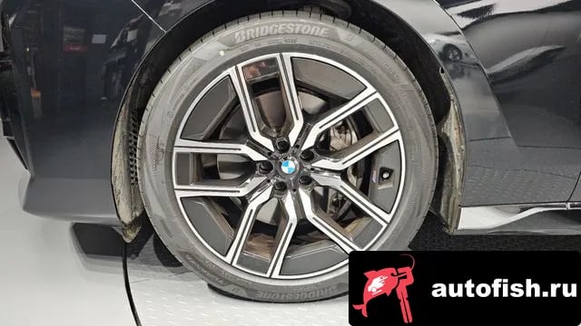 BMW 7-Series 7 Series (G70) 2025 года - вид 5