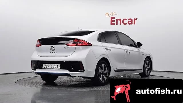 Hyundai Ioniq Ionic Hybrid 2018 года - вид 2