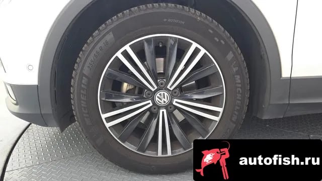 Volkswagen Tiguan Tiguan second Generation 2020 года - вид 5