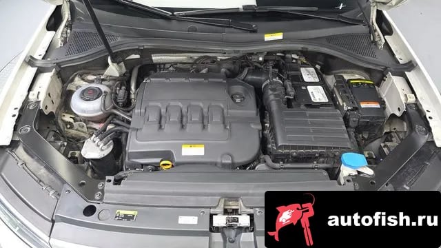 Volkswagen Tiguan Tiguan second Generation 2020 года - вид 6