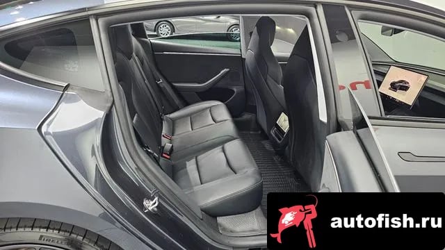 Tesla Model 3 Model 3 2025 года - похожие автомобили
