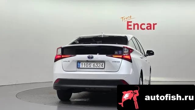 Toyota Prius Prius 4th Generation 2021 года - вид 4