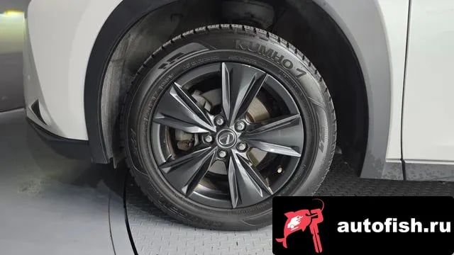 Lexus UX UX250h 2021 года - вид 5