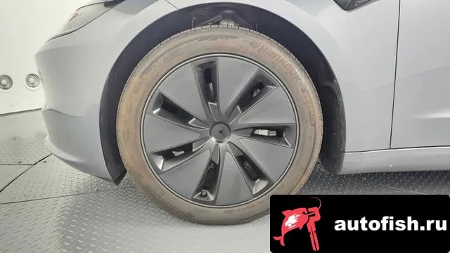 Tesla Model 3 Model 3 2025 года - вид 4