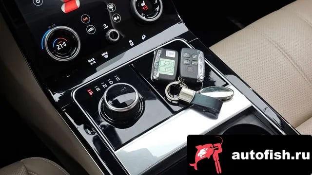 Land Rover Range Rover Velar Range Rover Bella 2018 года - похожие автомобили