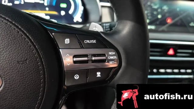 Kia K7 K7 Premier Hybrid 2021 года - похожие автомобили