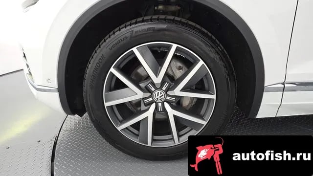 Volkswagen Touareg Tuareg 3rd generation 2020 года - вид 5