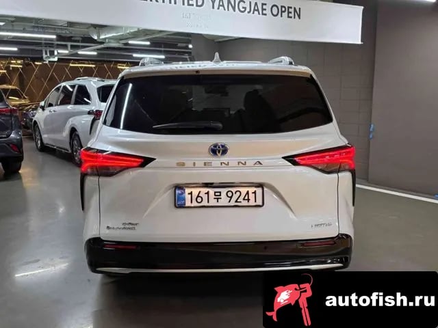 Toyota Sienna Siena 4th Generation 2025 года - вид 4