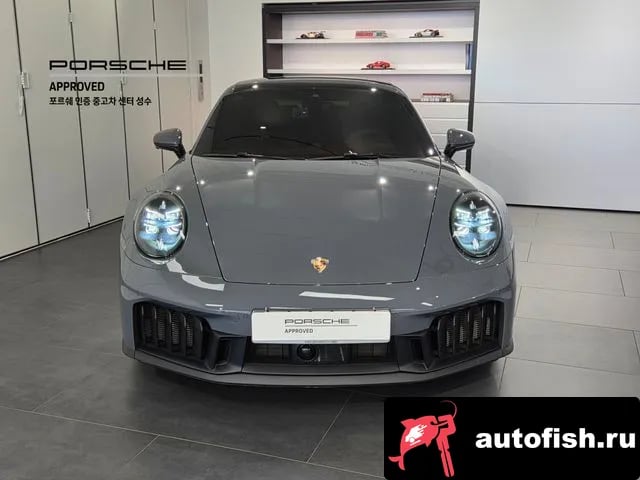 Porsche 911 911 (992) 2025 года - вид 3